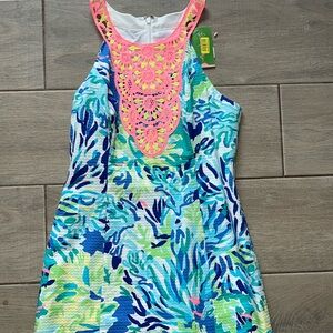Pearl shift brilliant blue coral neon yellow accents sz 4 Lilly Pulitzer Cruise